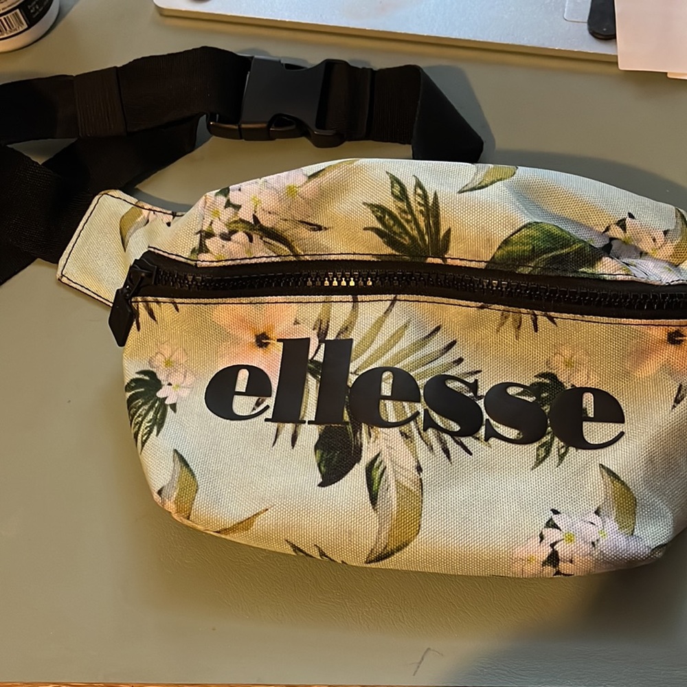 Ellesse Fanny pack - Picture 2 of 4